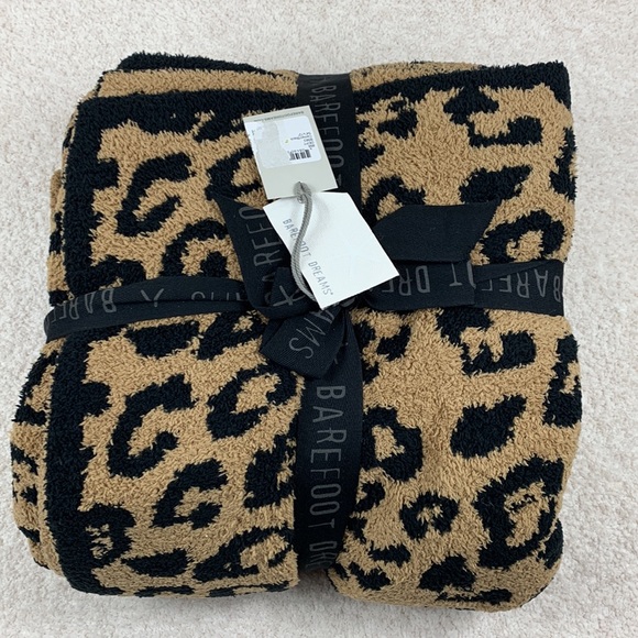 BAREFOOT DREAMS In the Wild Throw Blanket - Picture 3 of 6